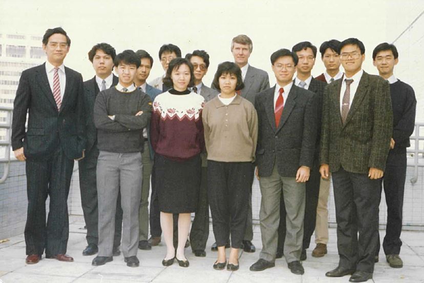 Fred (first row, second from right) with the 1st generation Operations Team and former CEO Terry Seddon.  Standing on the right of Fred was Annie, Hong Kong’s very first female satellite controller 